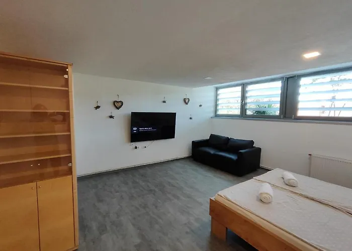 Apartment Rhea