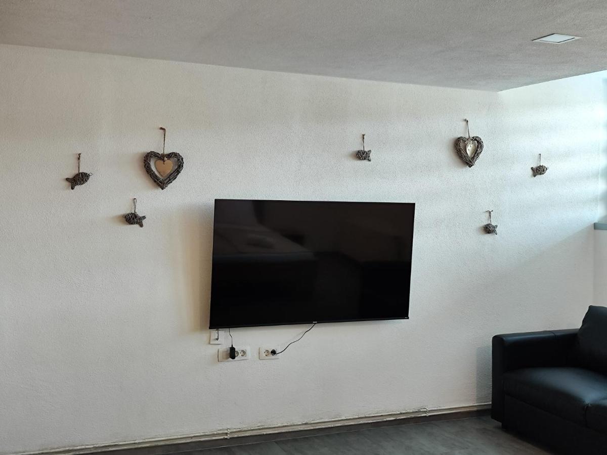 Apartament Rhea *